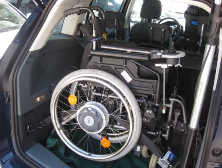 Adapt-Carolift40 Ford-C-Max-13-2