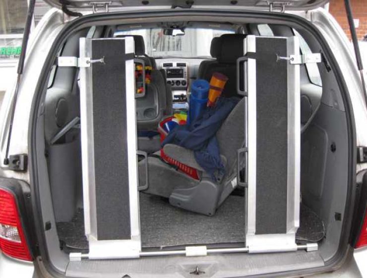 Auffahrschienen-auf-Welle Kia-Carnival-02-2