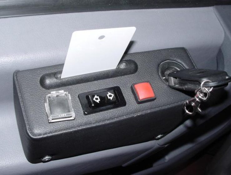 Codeschloss mit Karte-1