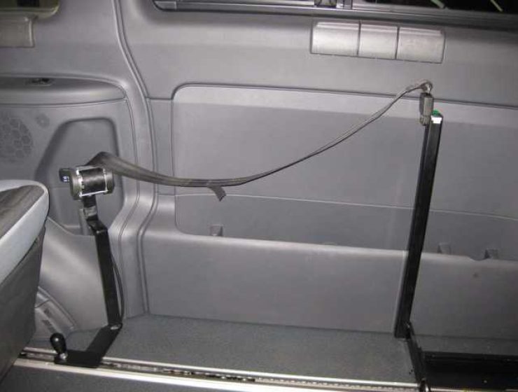 Gurt fuer leeren Rolli Mercedes-Vito-14-1jpg