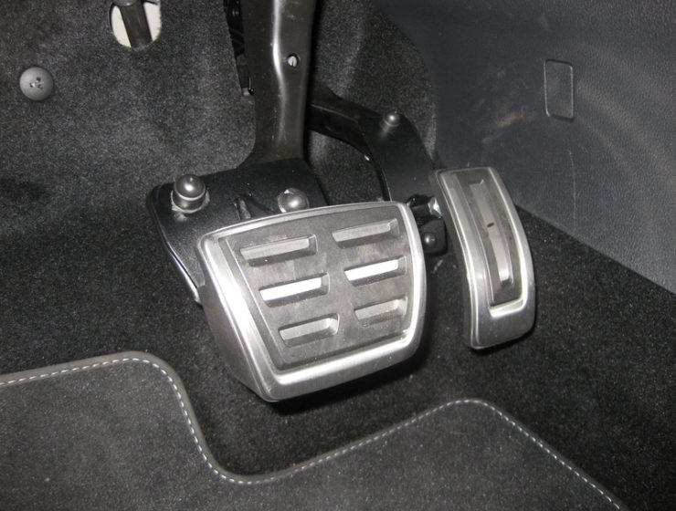 Pedalerhhung_Skoda_Superb
