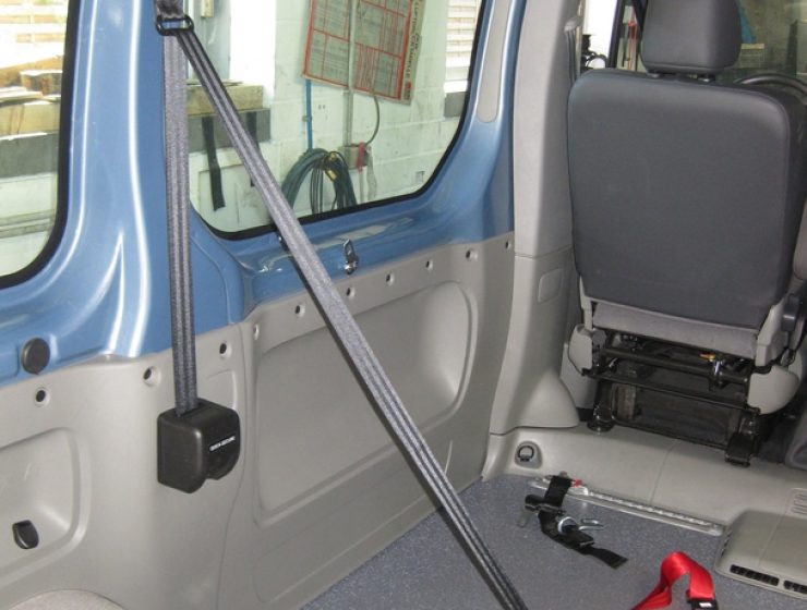 Rollstuhlhalteplatz_Trafic-13-3