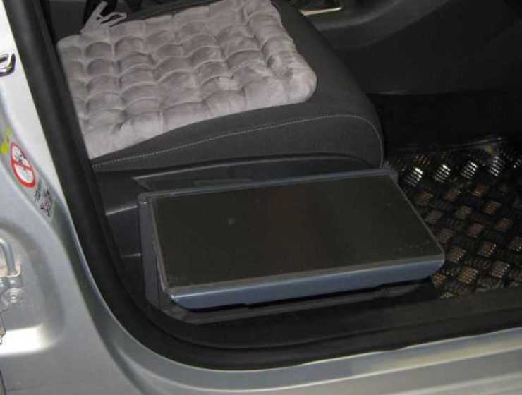 Rutschbrett-fest-Beifahrer-3