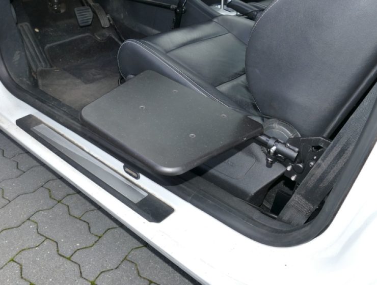 Rutschbrett_BraunAbility_Renault_Megane_03