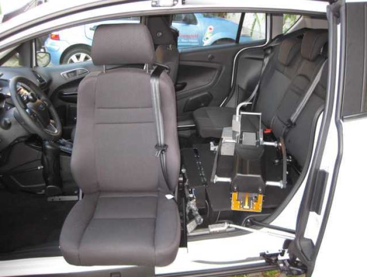 Schwenksitz-Fahrerseite Ford-B-Max-14-3