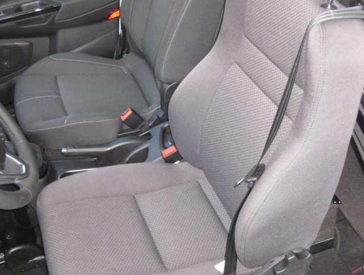 Schwenksitz-Fahrerseite Ford-B-Max-14-8