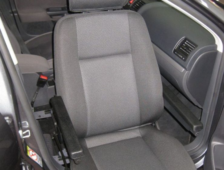 Schwenksitz VW-GolfVI-Variant-09-4