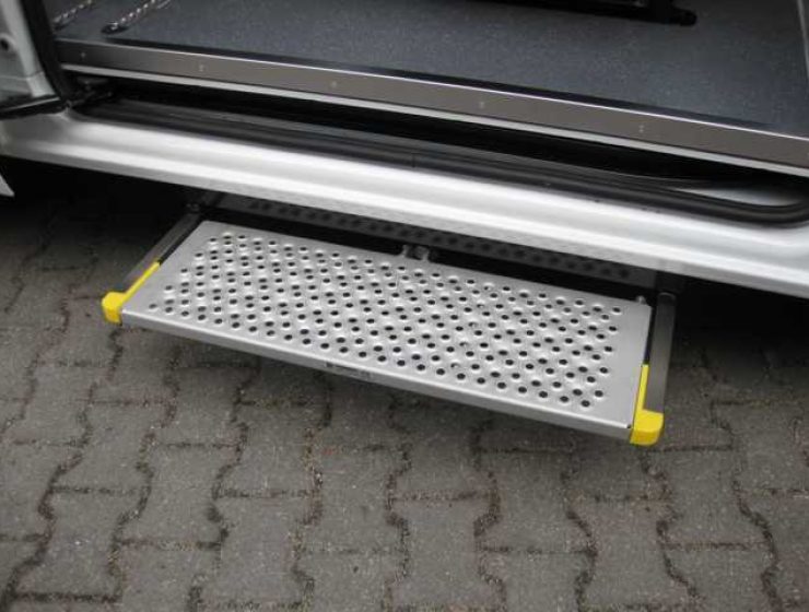 Trittstufe-elektr-AMF