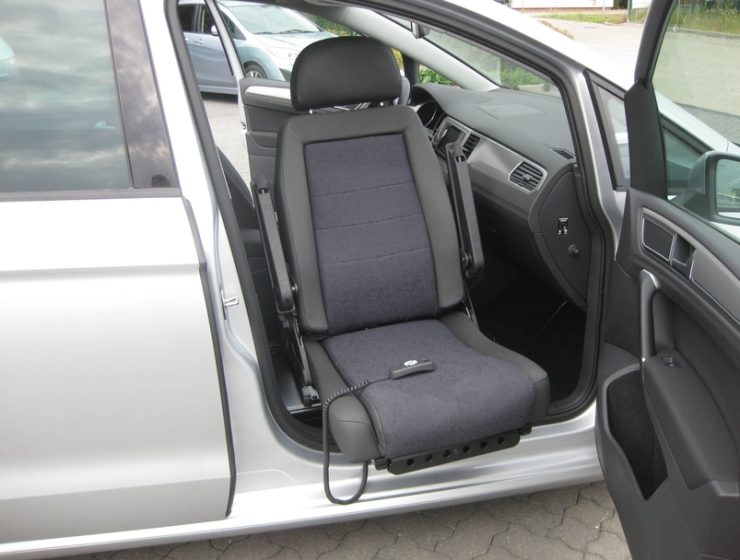 Turny_Low_mit_BEV_Golf_Sportsvan_07