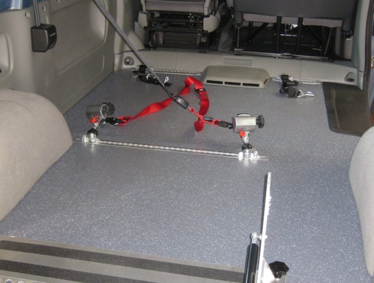 mech_Rollstuhlhalteplatz_Trafic-13-2